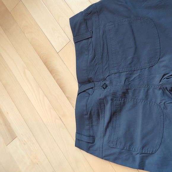 Prana hiking shorts - Picture 4 of 5